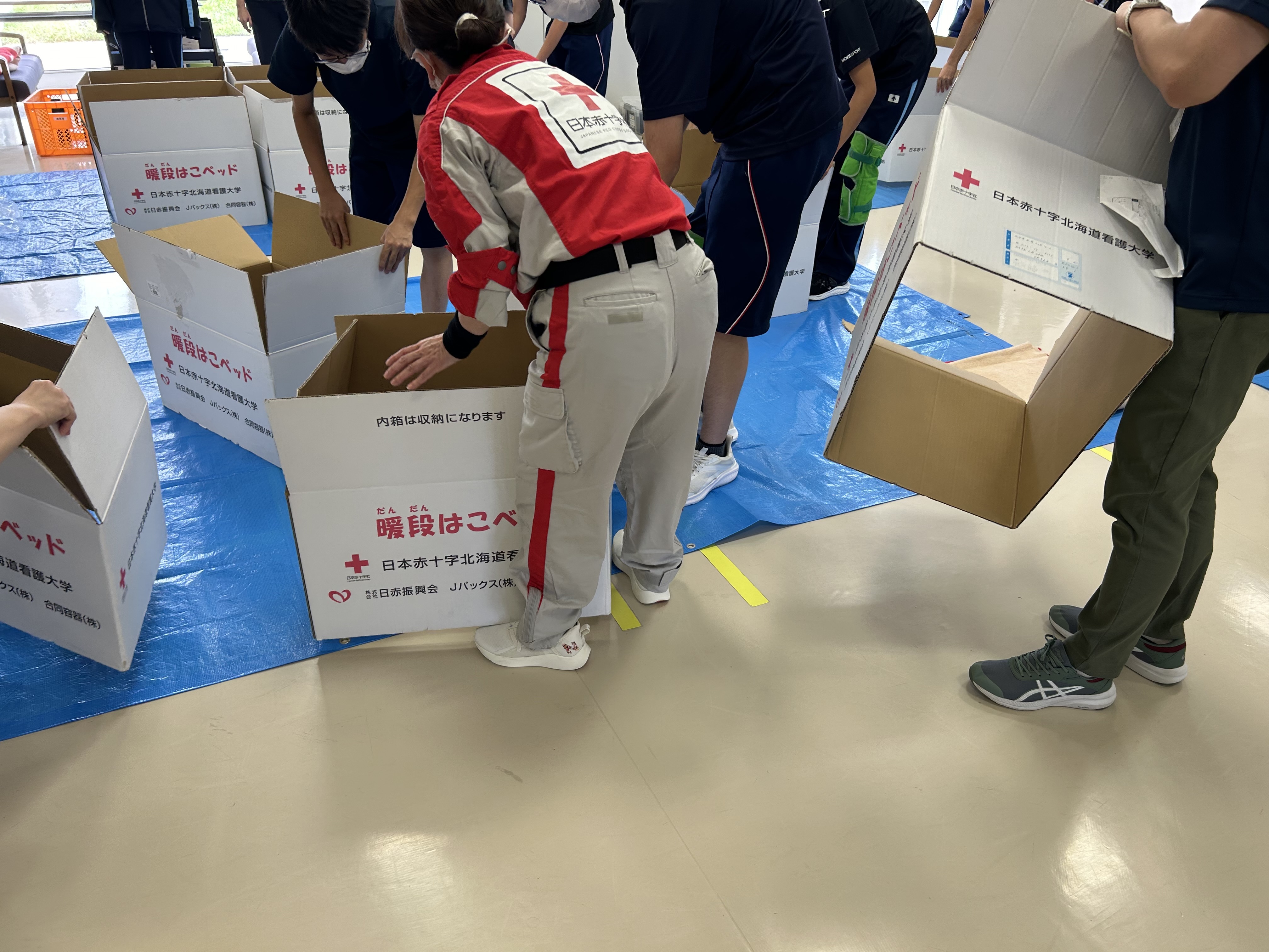 段ボールベッド体験.jpg
