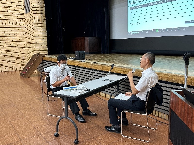 校長と教諭の「対話」.jpg