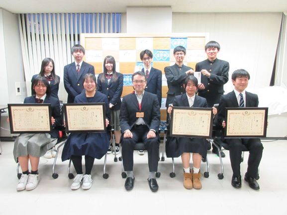 優秀賞・特別賞 (最縮小) (JPG 45.7KB)